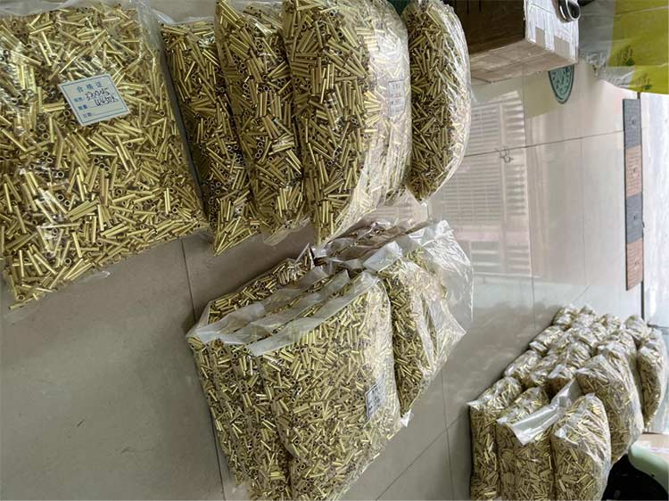 Újabb nagy sárgaréz csőszegecs-szállítmány Malajziába!