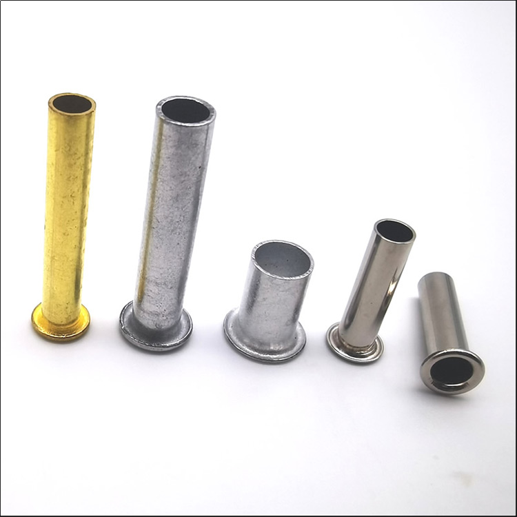 A kapcsolat szíve: mi a teljes csőszegecsekkel