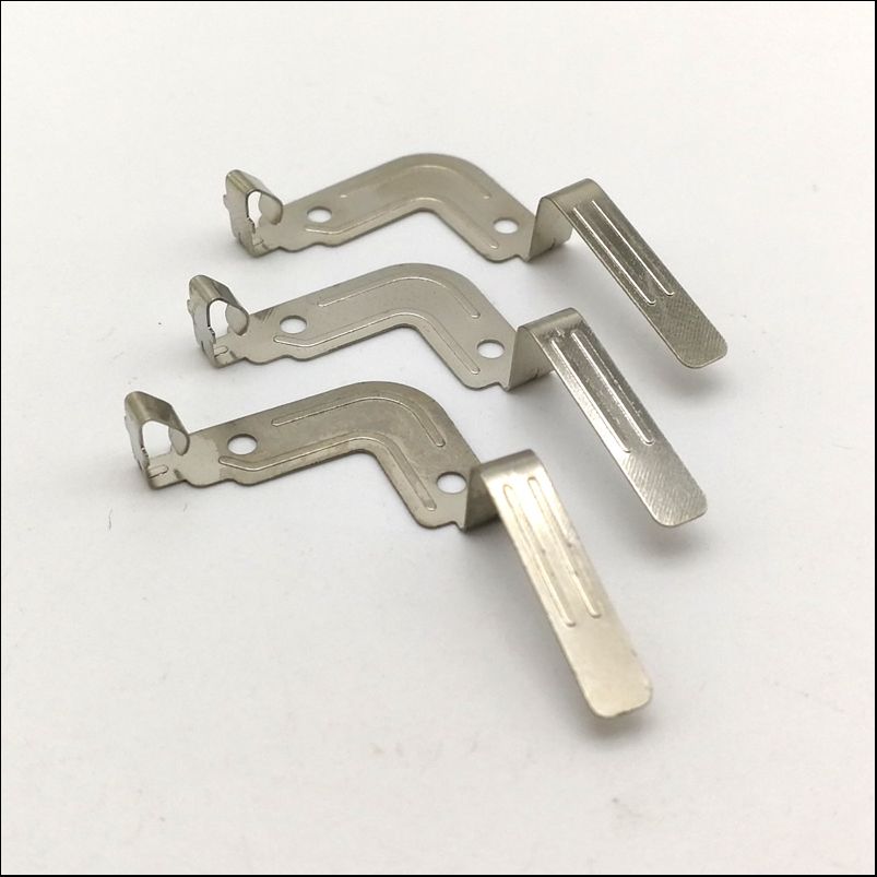 Fémbélyegzés: A mindennapi dolgok alakja