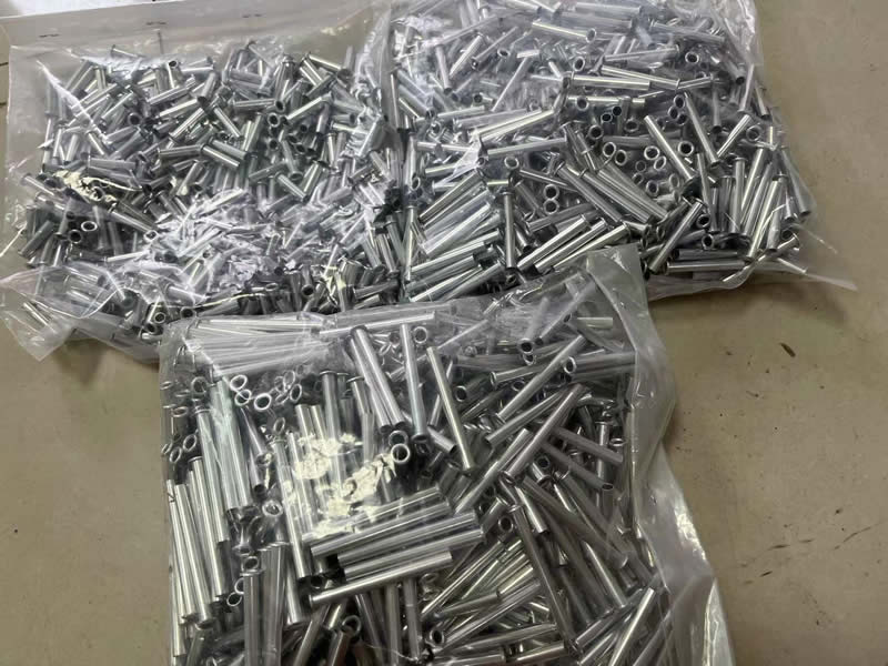 A Nuote Metals alumínium csőszegecseket szállít – három méret kézműves és dekoratív alkalmazásokhoz