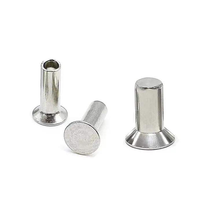 Vas süllyesztett fejű szegecsek