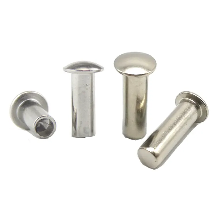 Vas serpenyőfejű szegecsek